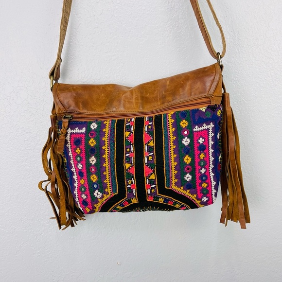 Brown Leather Fringe BOHO Embroidered Western Pattern Crossbody Flap Bag - Picture 8 of 15